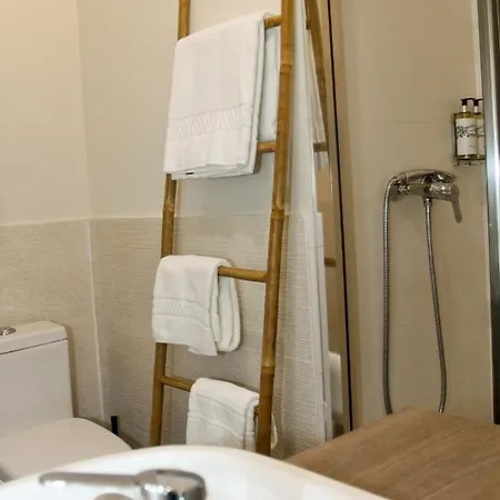 115 Apartment *